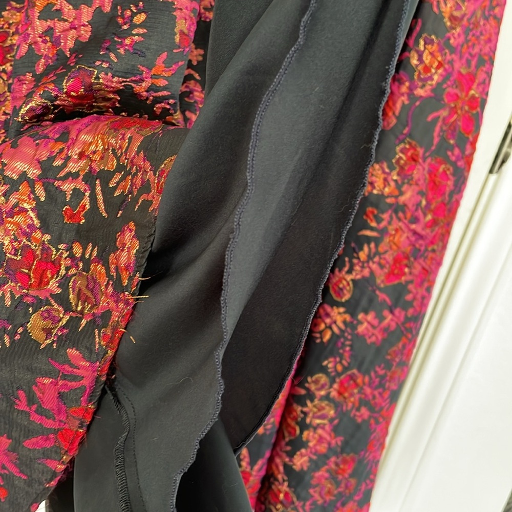 Badgley Mischka Floral Jacquard Gown! Pinks, purples, blue, gold & multicolor! - Picture 13 of 17